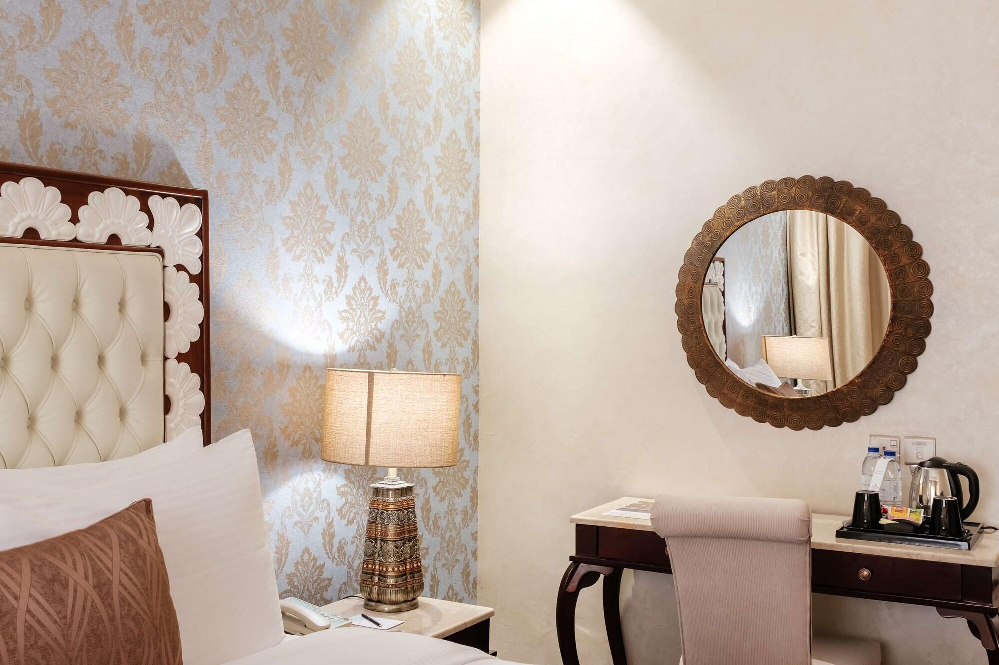 Tulip Al Khan Hotel 4*