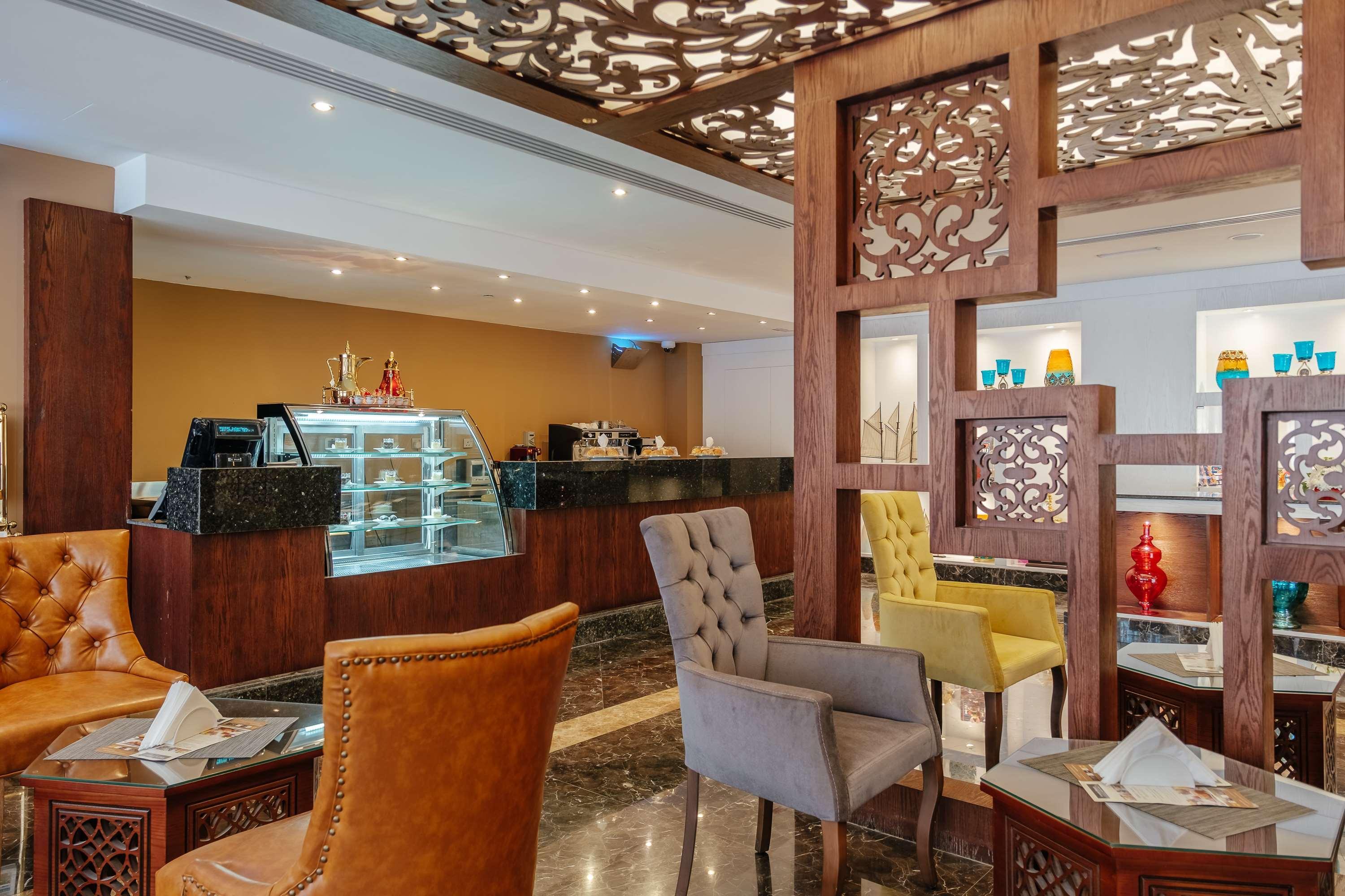 Tulip Al Khan Hotel 4*